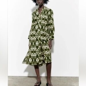 Zara Green and Cream Long Sleeve Tunic Dress Size: XL